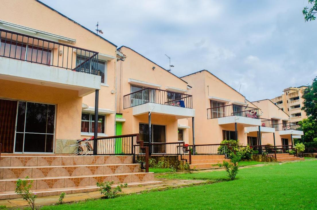 Makwetu Villas Mombasa Exterior photo