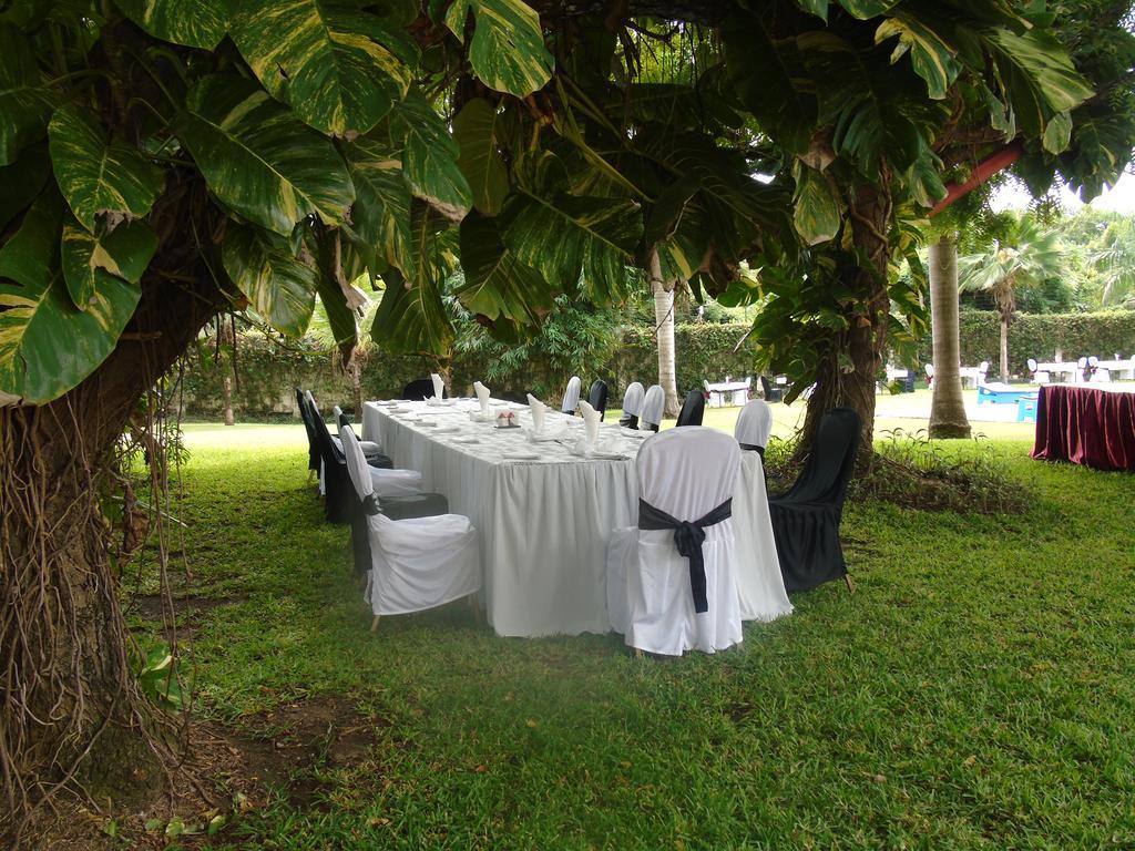 Makwetu Villas Mombasa Exterior photo